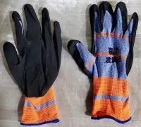 Перчатки нейлон вспененый с полоской
